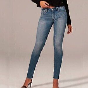 ABERCROMBIE FITCH A&F Medium Wash Faded Jean Leggings Jeggings or Skinny Jeans ?